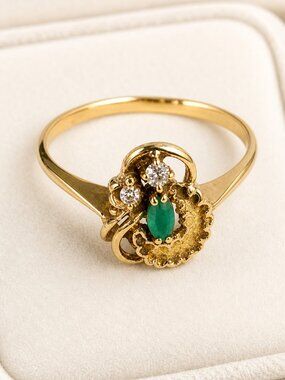 VTG *Spain* 14K Gold Natural Emerald & Diamond Estate Floral Ring Sz 7